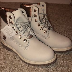 Women’s Timberland Boots Size 7.5